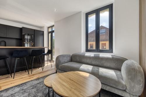 La Lunaria - chambre en colocation Hotel in Canton of Geneva