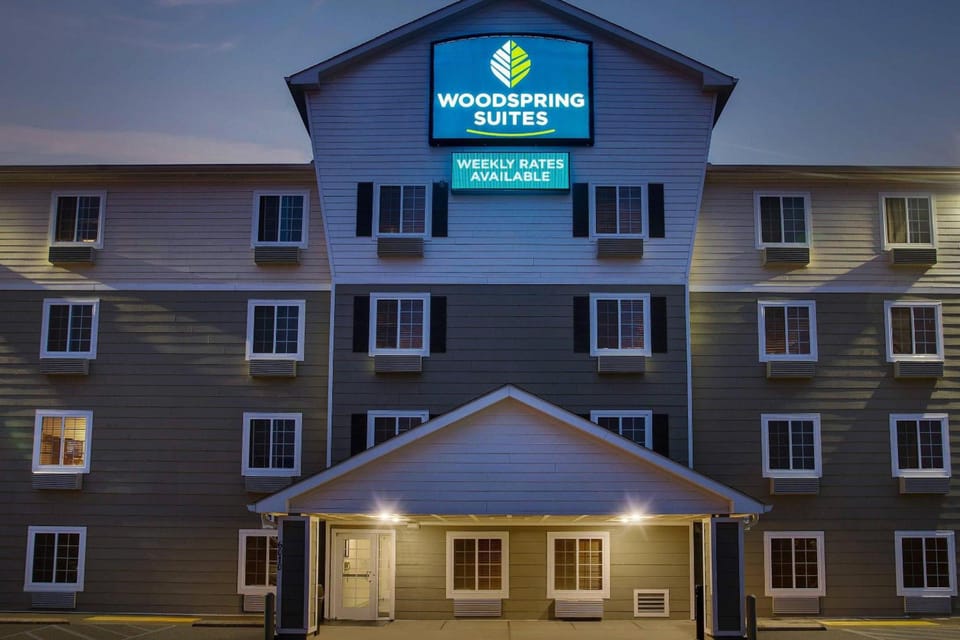 WoodSpring Suites Washington DC Andrews AFB Hotel in Prince Georges County