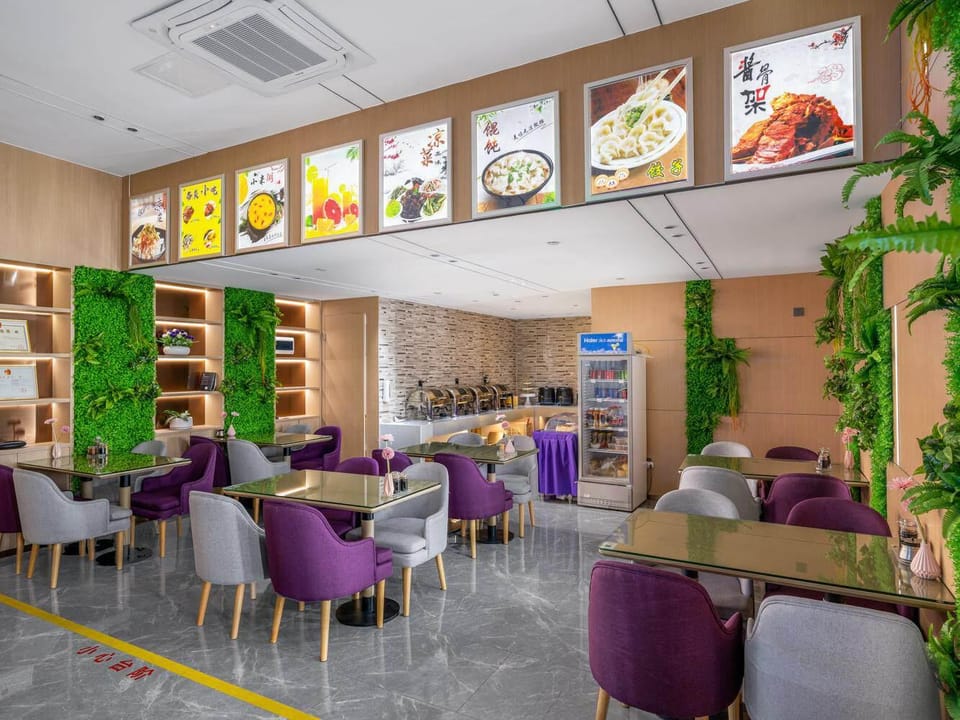Lavande Hotel Shenzhen Longgang Central City Hotel in Shenzhen