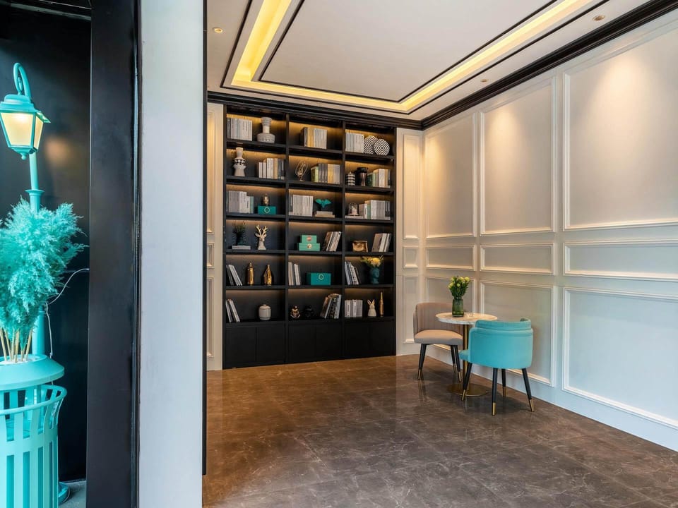 Xana Hotelle Shenzhen Futian Shangmeilin Metro Station Hotel in Shenzhen