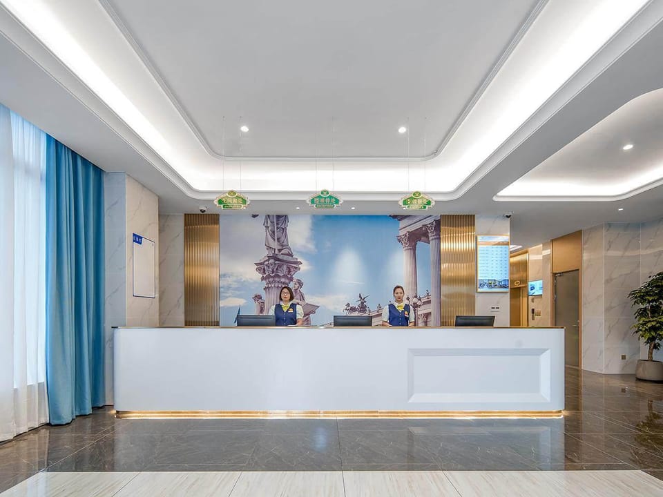 Vienna 3 Best Hotel Shanghai Fengxian Haigang International Trade City Hotel in Shanghai