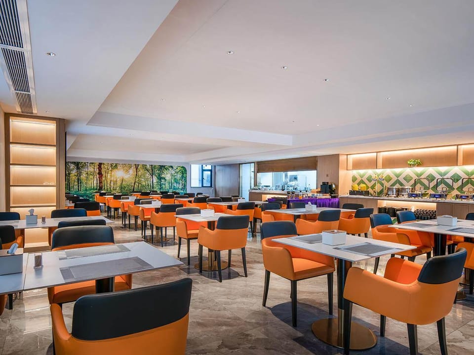 Vienna 3 Best Hotel Shenzhen International Convention and Exhibition Center North Gate Hotel in Shenzhen