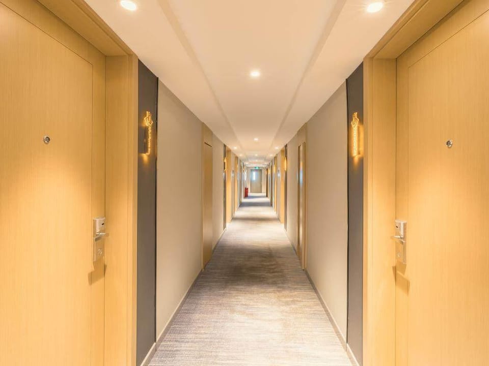 Magnolia (Business) Hotel Beijing Gulou Youth Hubeili Hotel in Beijing