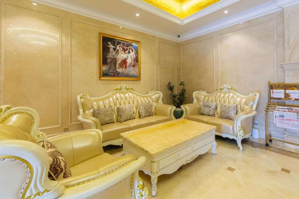 Vienna Hotel Guangzhou Huangpu Free Trade Zone Xiayuan Metro Station Hotel in Guangzhou