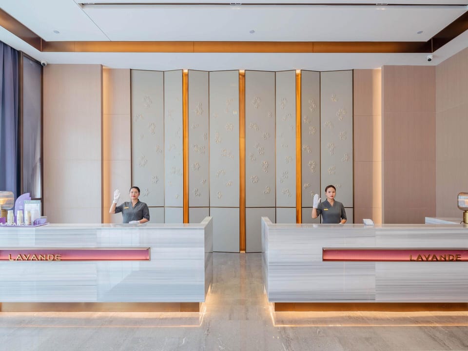 Lavande Hotel Shenzhen Guangming International Auto City Minghu Park Hotel in Shenzhen