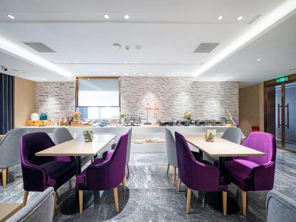 Lavande Hotel Beijing South Railway Station Shiliuzhuang Metro Station Hotel in Beijing