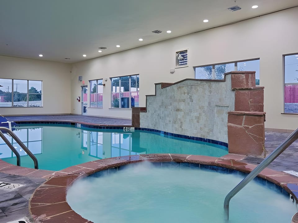 Motel 6 Joshua, TX Hotel in Texas