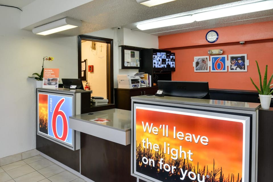 Motel 6 Toledo, OH Hotel in Maumee