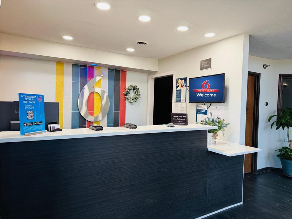 Studio 6  Suites Elkhart, IN Hotel in Elkhart