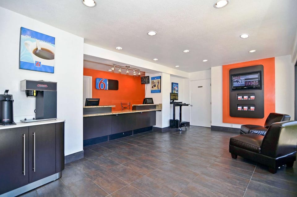 Motel 6 Fairfield, CA - Napa Valley Hotel in Fairfield