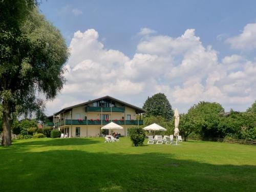 Hotel garni - Chiemsee-Pension-Seebruck Hotel in Salzburgerland