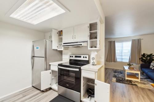 Central Bellevue Guesthouse Hotel in Bellevue