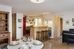 Les Terrasses Spacious, Central 3 Bedroom Apartment Hotel in Chamonix