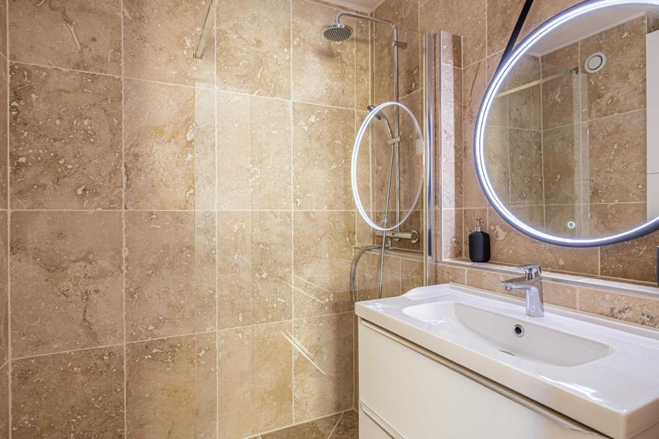 Exceptional air-conditioned flat in Cannes  Hotel in Cannes