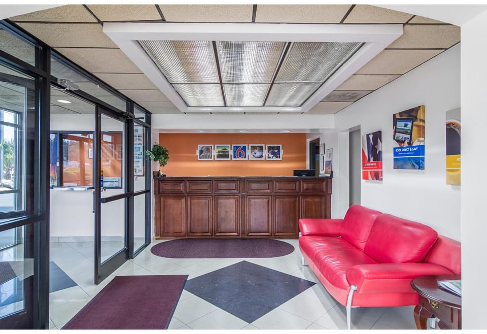 Motel 6 Waycross, GA Hotel in Waycross