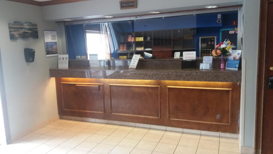 Studio 6  McAlester, OK - South Hotel in McAlester