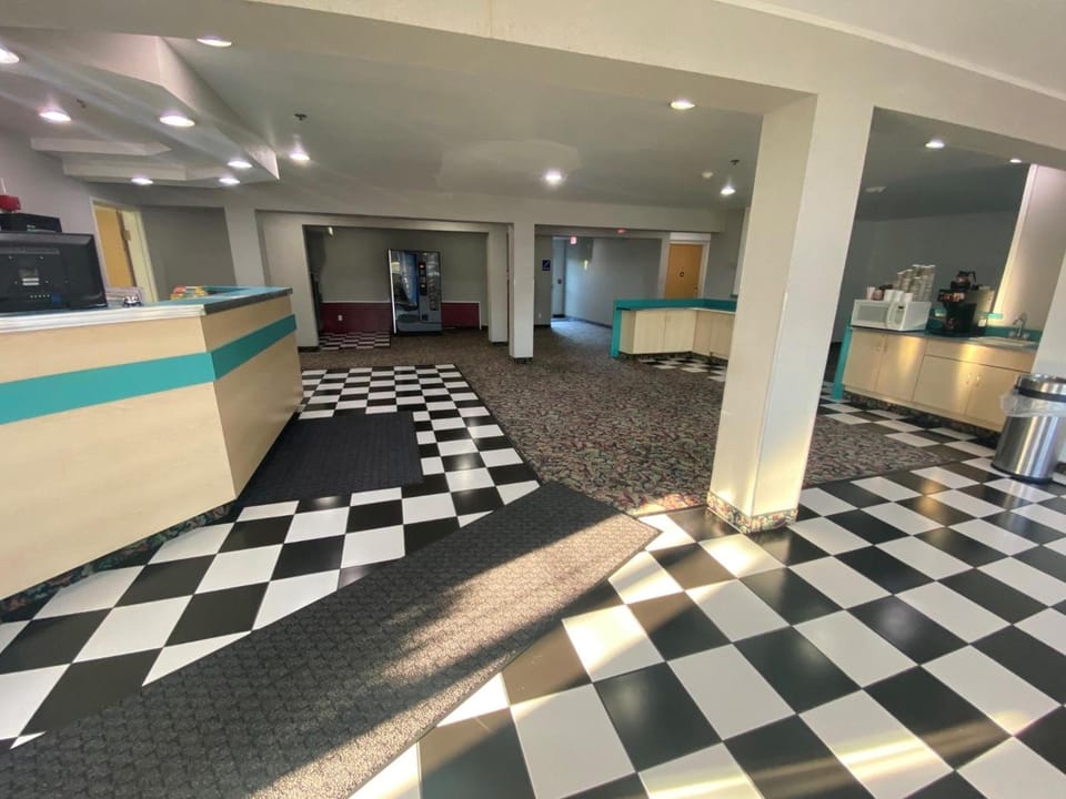 Motel 6 McAlester, OK - South Hotel in McAlester