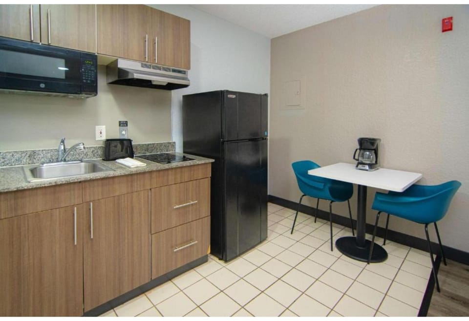 Studio 6 Extended Stay - West Palm Beach, FL Hotel in West Palm Beach