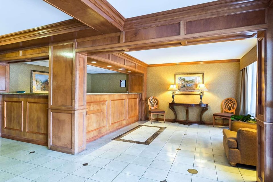 Studio 6  Suites Tupelo, MS - North Hotel in Tupelo