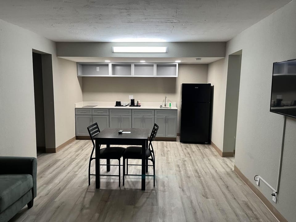 Studio 6  Suites West Memphis, AR - Memphis Hotel in Marion