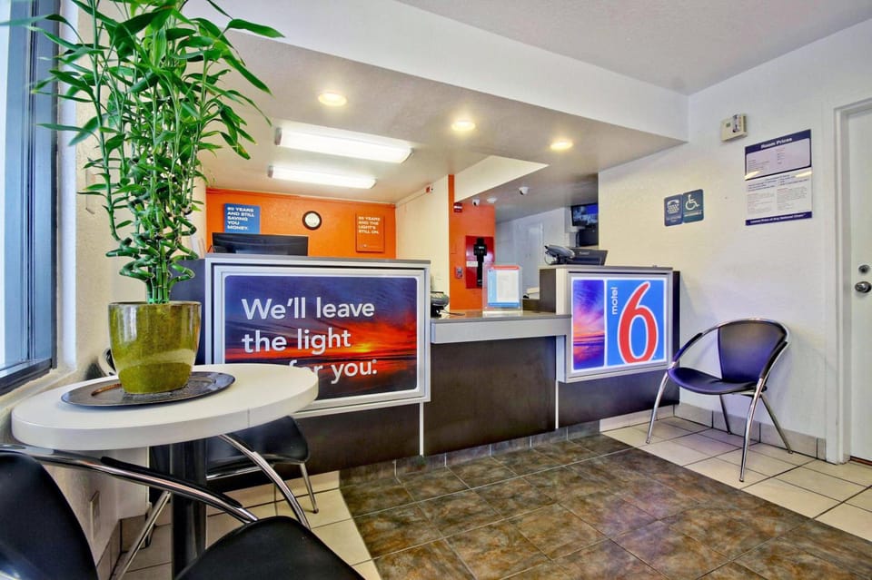 Motel 6 Dania Beach, FL Hotel in Dania Beach