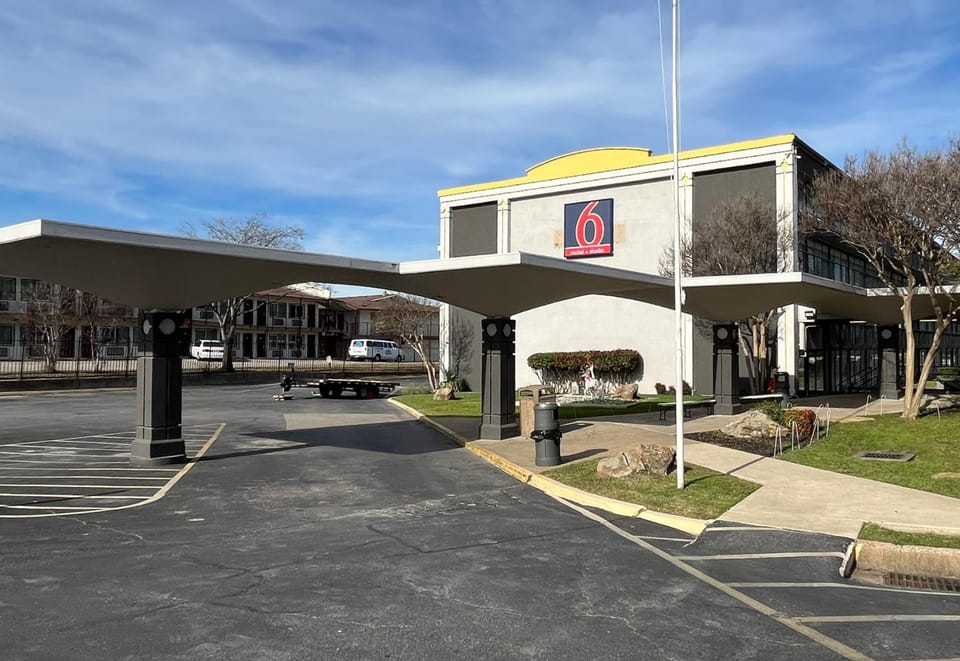 Studio 6  Mesquite, TX – Town East Hotel in Mesquite