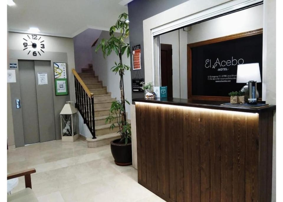 Hotel El Acebo Hotel in Jaca