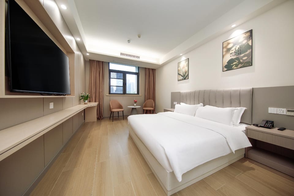 Urba Hotel Baolong Plaza Branch of Zhoushan Hospital Hotel in Zhejiang