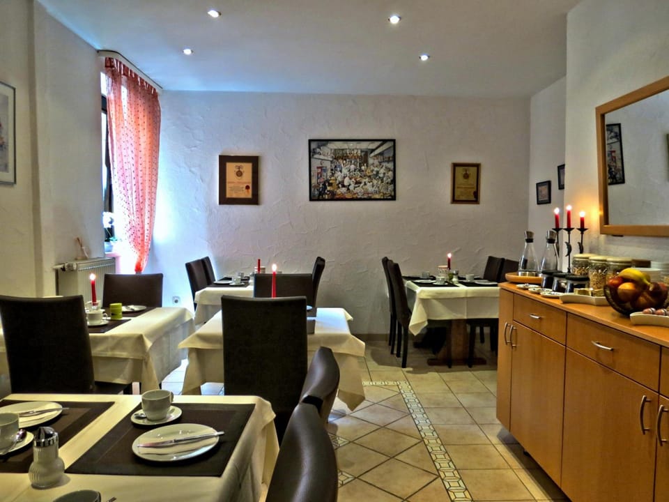 Hotel Saarblick Mettlach Hotel in Saarland, 66, Germany