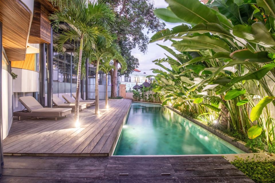 Contemporary 1-BR Loft with Art Deco shared pool Hotel in North Kuta