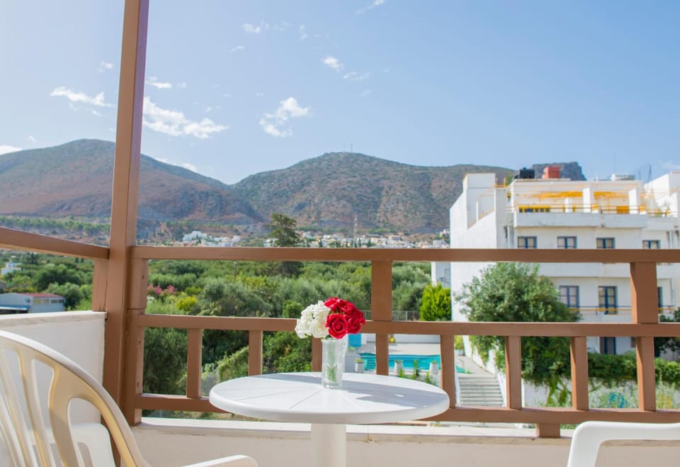 Hotel Velissarios Apartment hotel in Crete