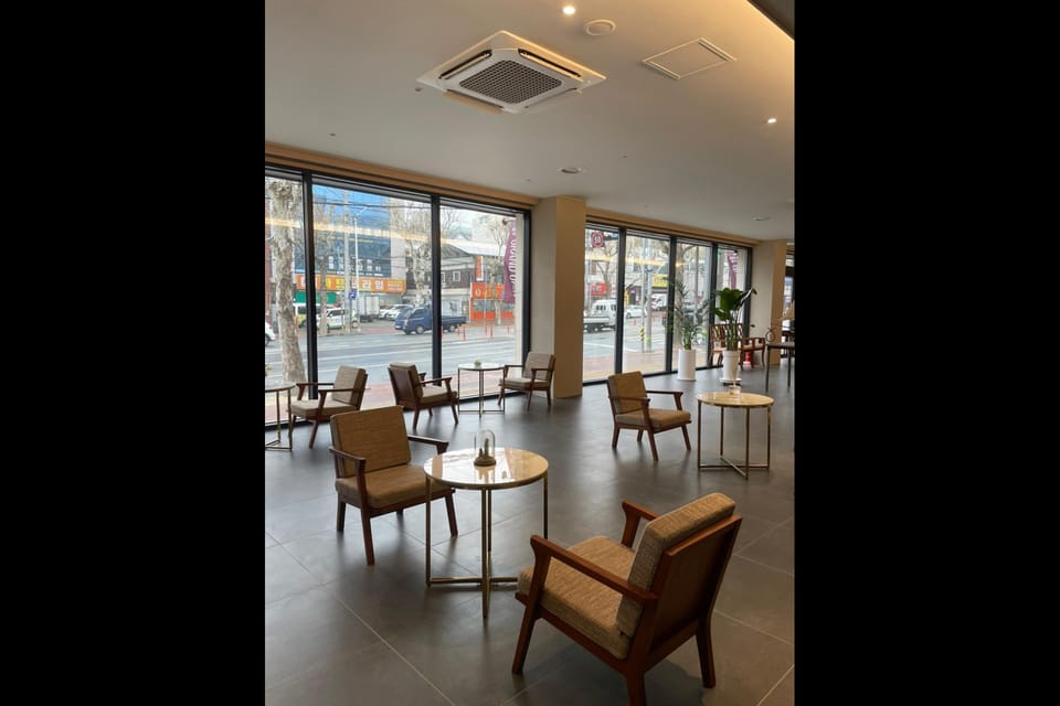 Daegu Hound Hotel Duryu Park Branch Hotel in Daegu