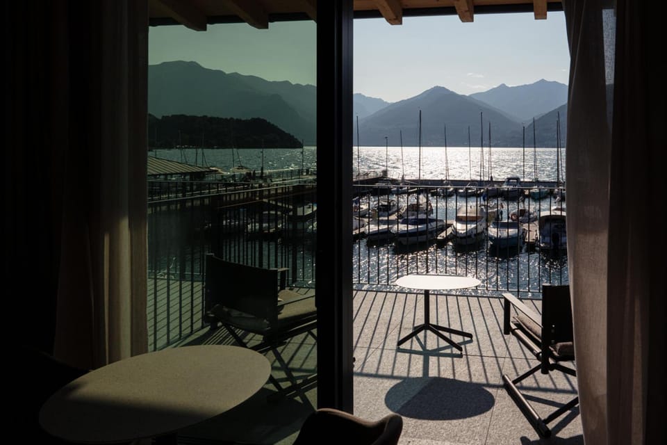 Lago Dorato Marina Lodge - Lakefront Hotel in Colico