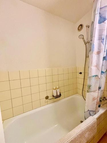 Couzy rooms Hotel in Zug