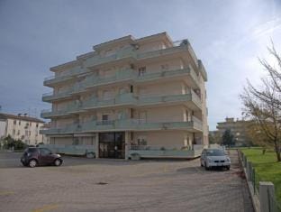 Nice studio with common swimming pool in Caorle Hotel in Caorle