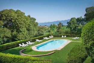 Apartment Castello with Pool Hotel in Colà