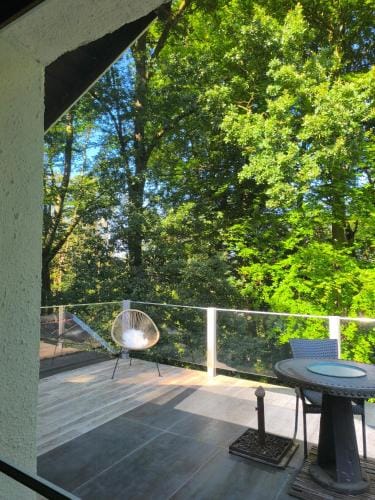 Studio autonome magnifique avec JARDIN d hiver TB situe Chaumont-Gistoux Hotel in Wallonia, Belgium