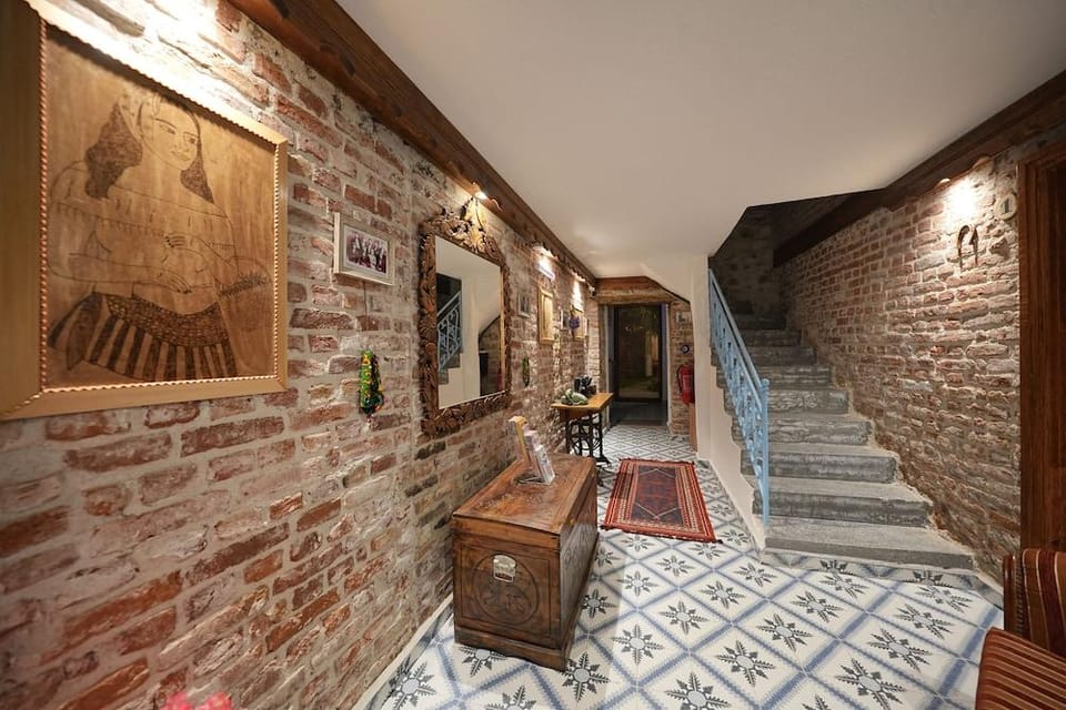 Tetka Konukevi Hotel in İzmir Province
