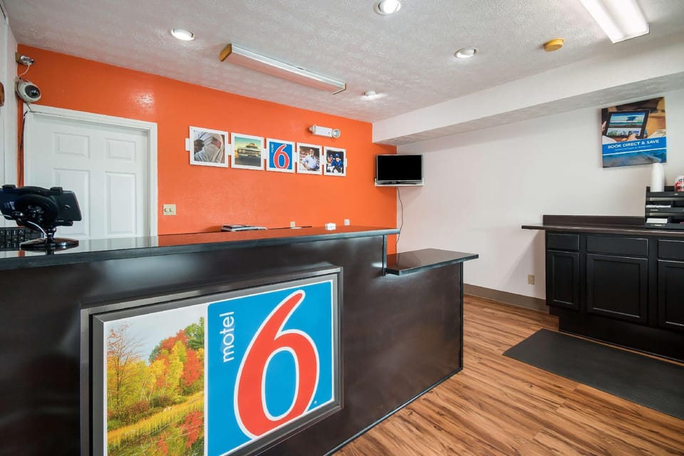 Motel 6 Parkersburg, WV Hotel in Ohio