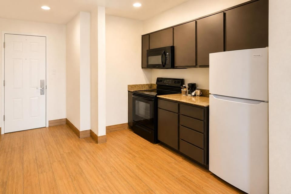Studio 6  San Antonio, TX - Lackland AFB Hotel in San Antonio