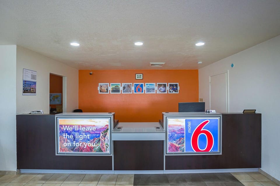 Motel 6 Madisonville, TX Hotel in Texas