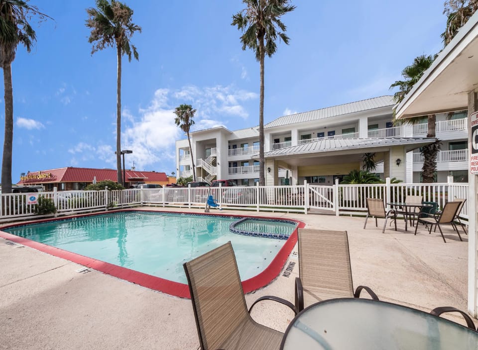 Studio 6  Corpus Christi, TX - North Hotel in Corpus Christi