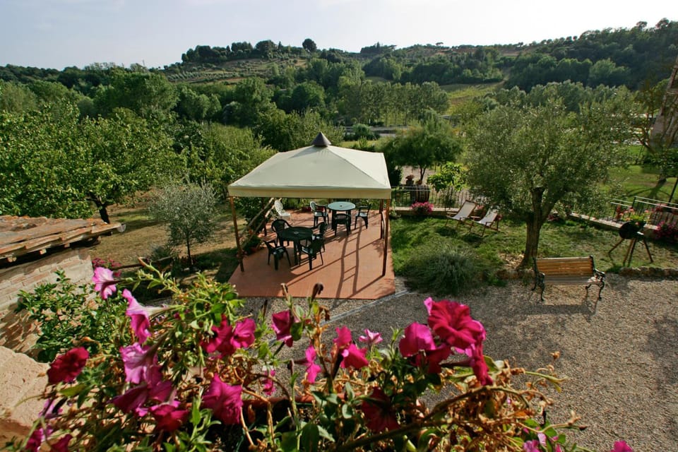Podere Il Pero Hotel in Siena