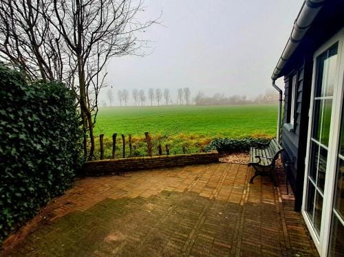 De Rusthut Lodge in Wolphaartsdijk