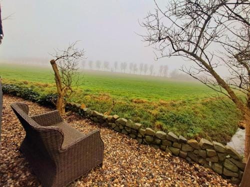 De Rusthut Lodge in Wolphaartsdijk