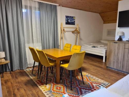Whispering Pines Hotel in Federation of Bosnia and Herzegovina