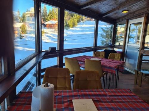 Whispering Pines Hotel in Federation of Bosnia and Herzegovina