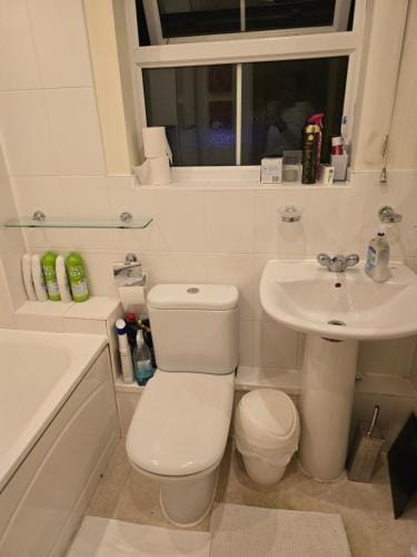 Room away from home Hotel in Reading