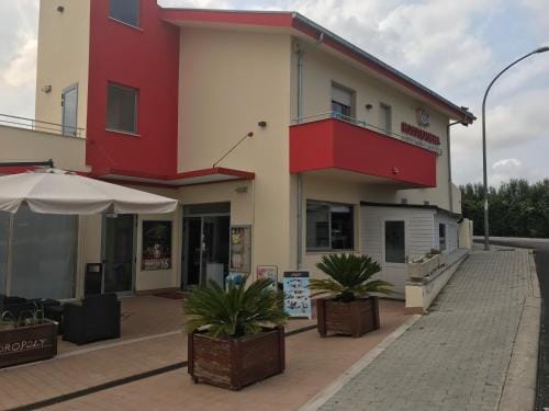 Rosso Di Sera Hotel in Montesilvano
