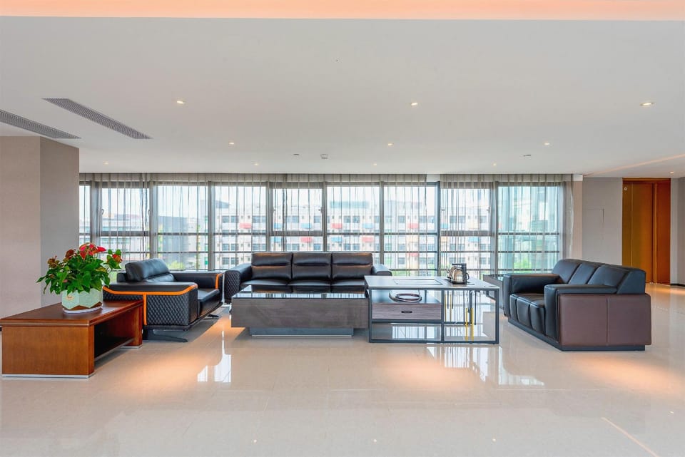 Crystal Orange Shenzhen Bao'an International Convention and Exhibition Center Hotel Hotel in Shenzhen